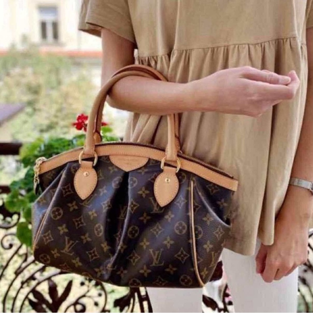 Authentic Louis Vuitton PM Tivoli Leather Monogram Hand Bag- Free gift